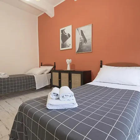 Apartamento La Sedia Rossa Historical Centre *