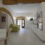 La Sedia Rossa Historical Centre Апартаменты Агридженто