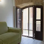 Апартаменты La Sedia Rossa Historical Centre