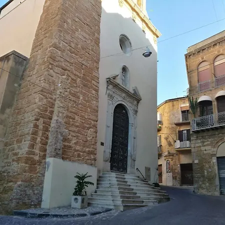 La Sedia Rossa Historical Centre Агридженто